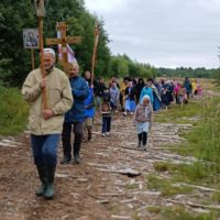 Крестный ход к источнику Всемилостивого Спаса.