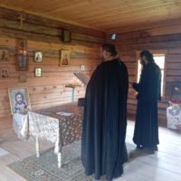 Игумен Феодосий отслужил молебен с акафистом в часовне деревни Калитинка.