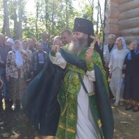 В день престольного праздника игумен Феодосий отслужил Божественную литургию.